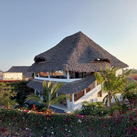 와타무 Shira House B&B 외부 사진