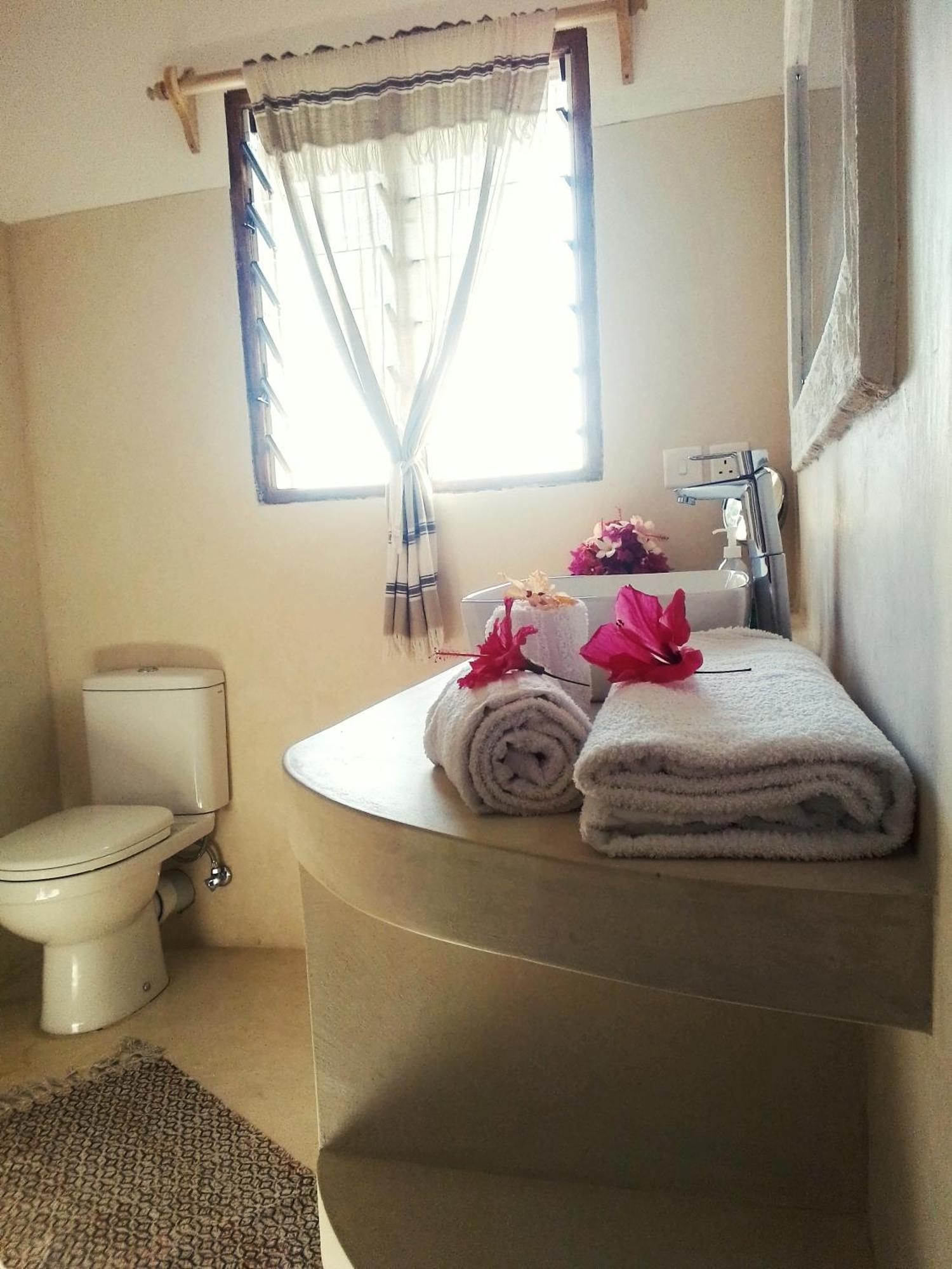 와타무 Shira House B&B 외부 사진