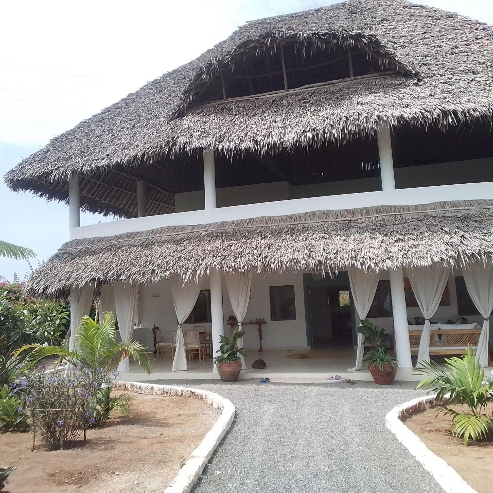 와타무 Shira House B&B 외부 사진